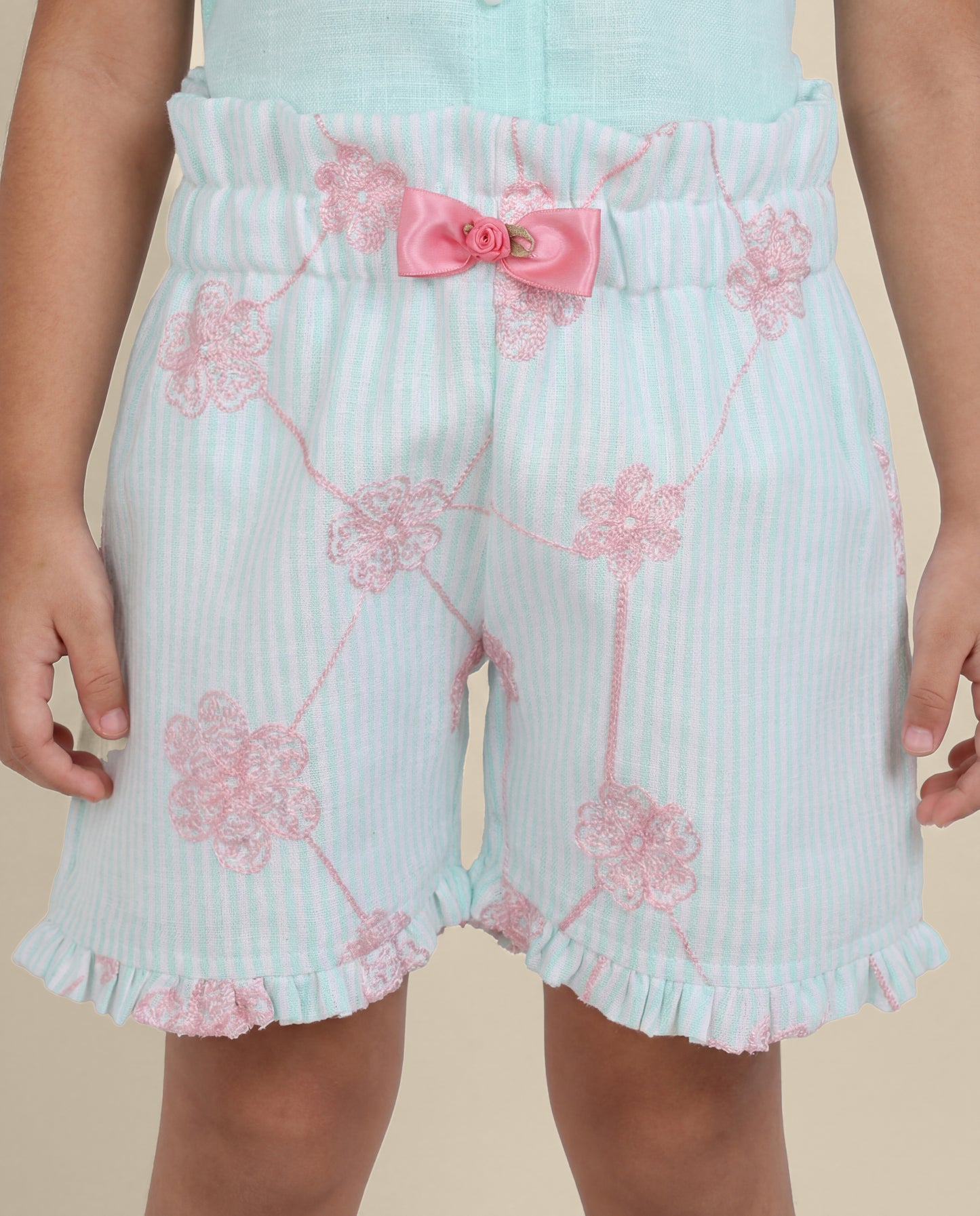 Mint green linen co-ord set with fancy lace
