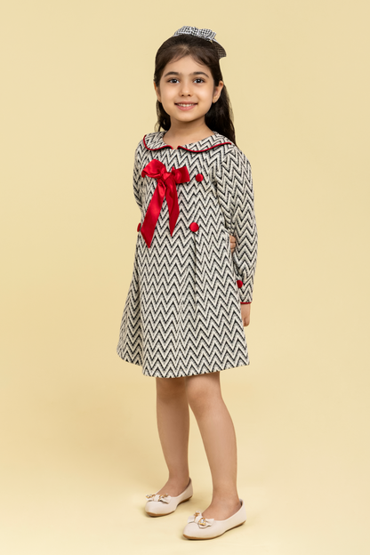 Black and white zig zag dress